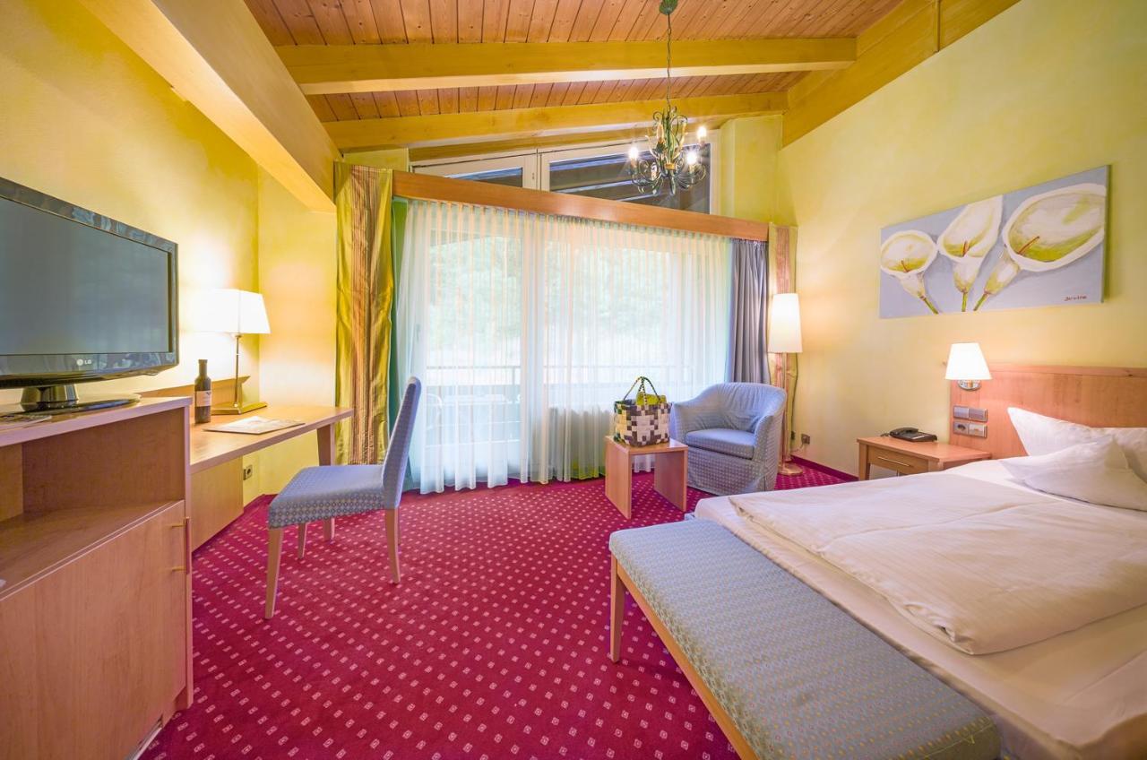 Hotel Ringhotel Moench's Waldhotel 4*